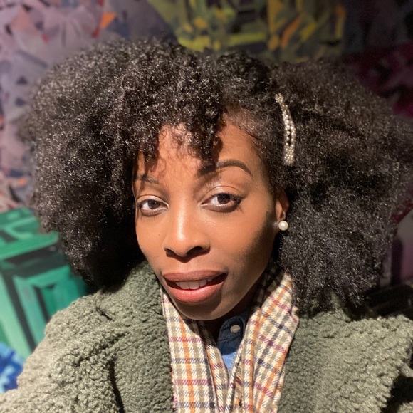 Meet your Posher, Natasha - Picture 1 of 1